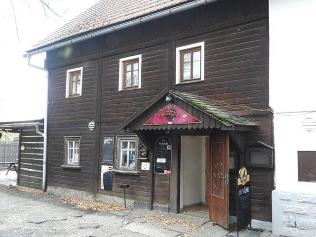 Hotel Drevenka à Provodin Extérieur photo